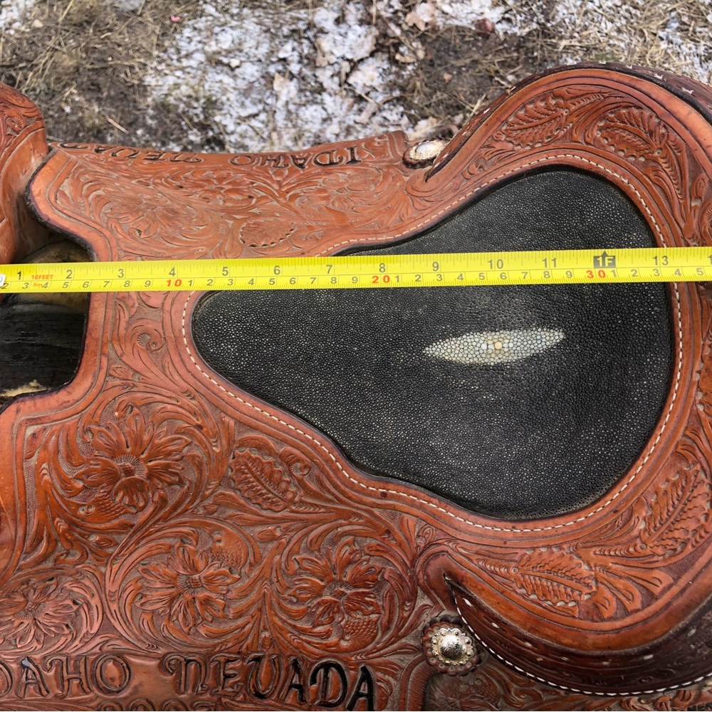 Scott Thomas Team Roping Saddle - Picture 12 of 16